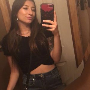 Meet your Posher, Nicole